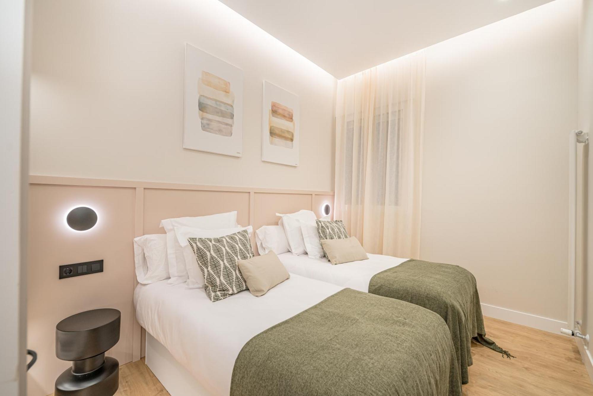 Centro XXI Calle Principe 3Br 3Bh Madrid Eksteriør billede