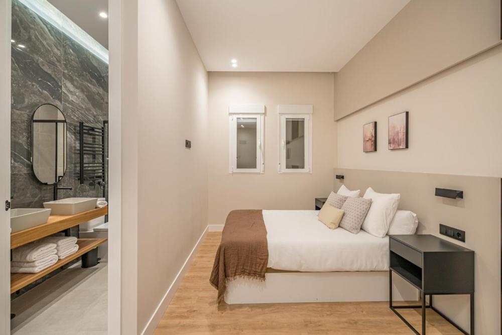 Centro XXI Calle Principe 3Br 3Bh Madrid Eksteriør billede