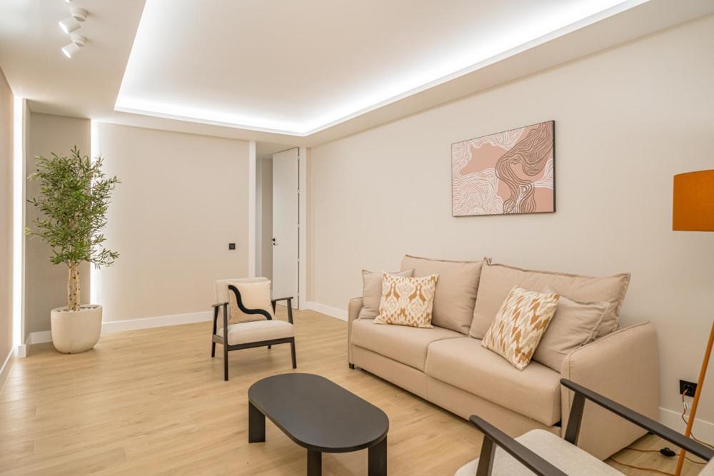 Centro XXI Calle Principe 3Br 3Bh Madrid Eksteriør billede